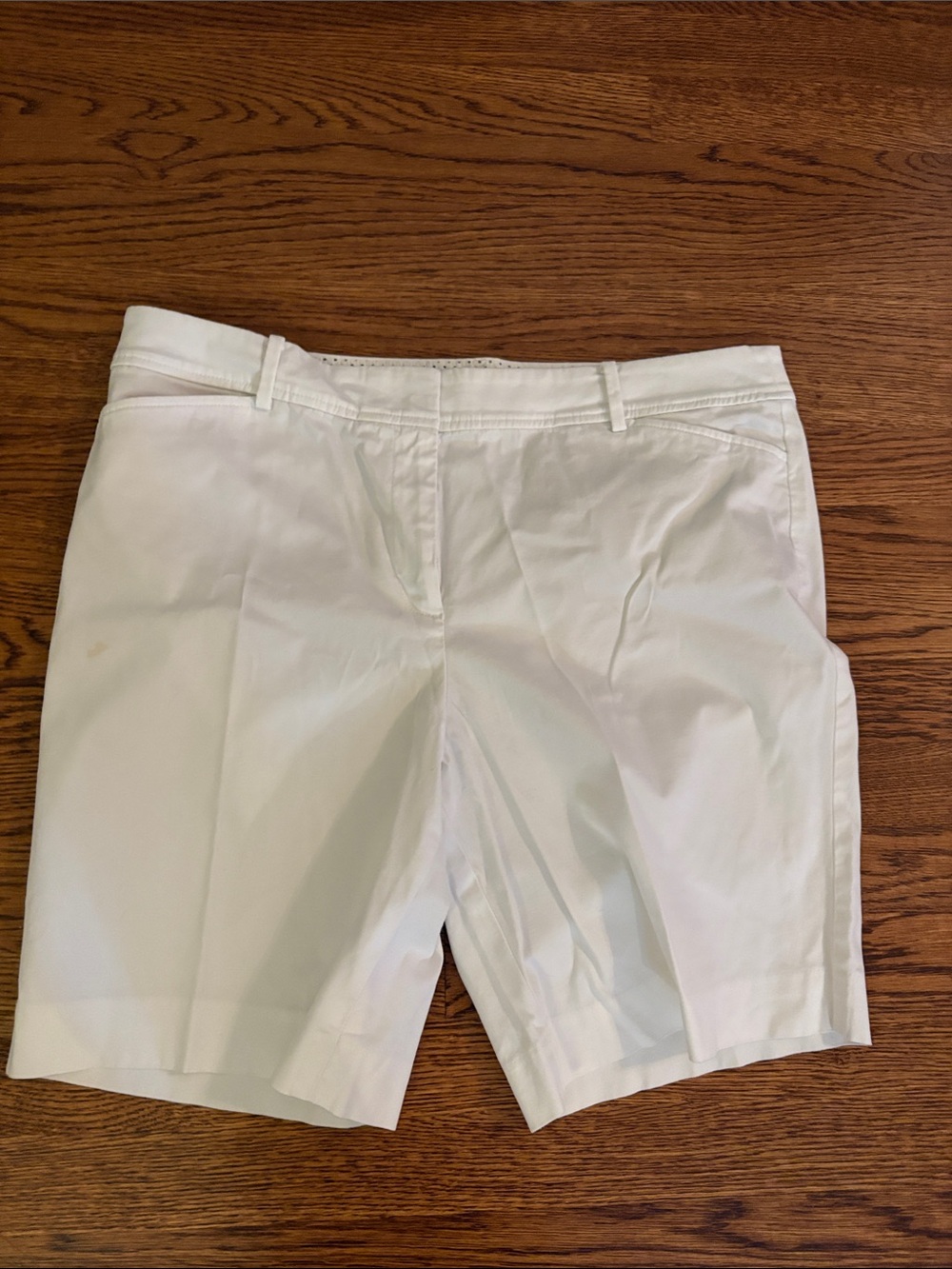 Women's Tailored Perfect Shorts in White